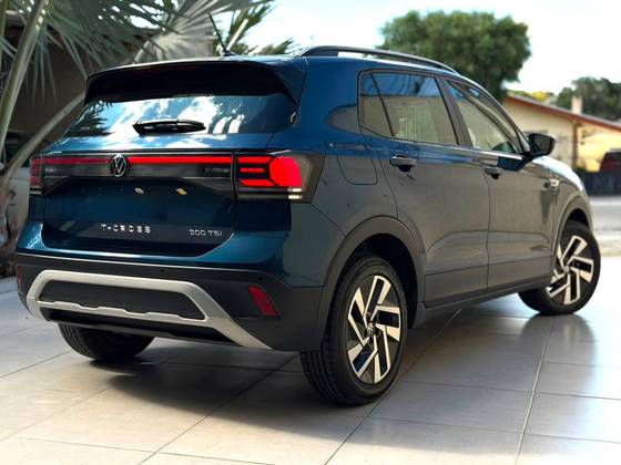 VOLKSWAGEN T-CROSS 1.0 200 TSI TOTAL FLEX COMFORTLINE AUTOMÁTICO